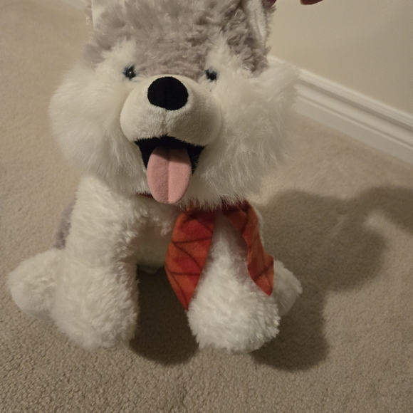 Plush Husky Dog Toy in Grey & White with Red Bandana - Soft Chewable Plush - Picture 3 of 4